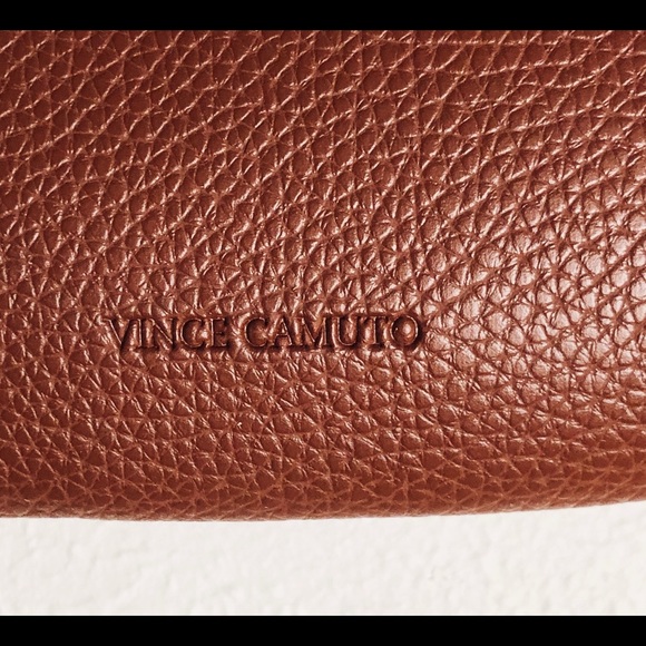 ♦️SOLD♦️Vince Camuto luck tote - Picture 5 of 8